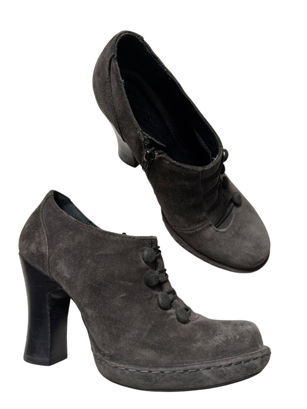 Granny Heels - Picture 2 of 13